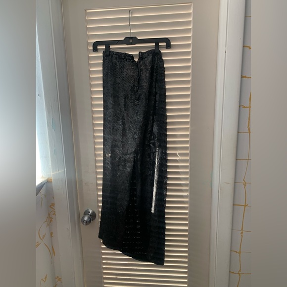Vintage black long sequin skirt with slit - Picture 3 of 4